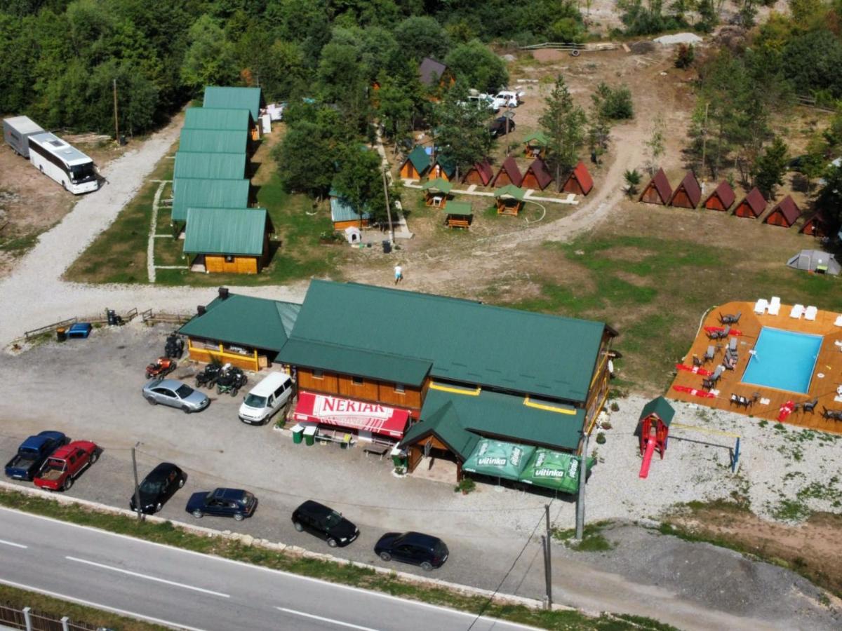 Camp Sutjeska Hotel Tjentiste Ngoại thất bức ảnh