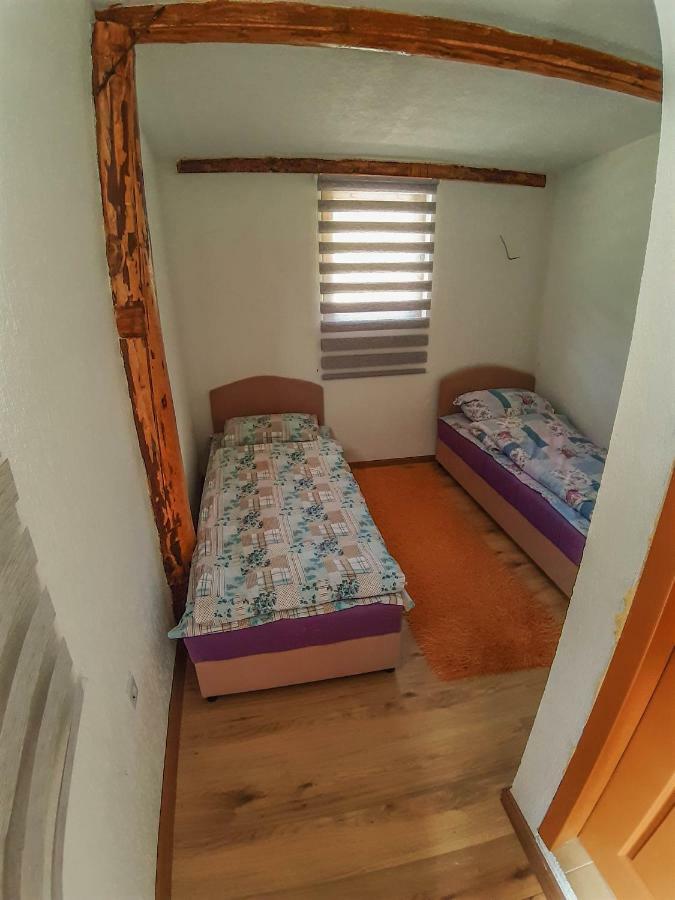 Camp Sutjeska Hotel Tjentiste Ngoại thất bức ảnh