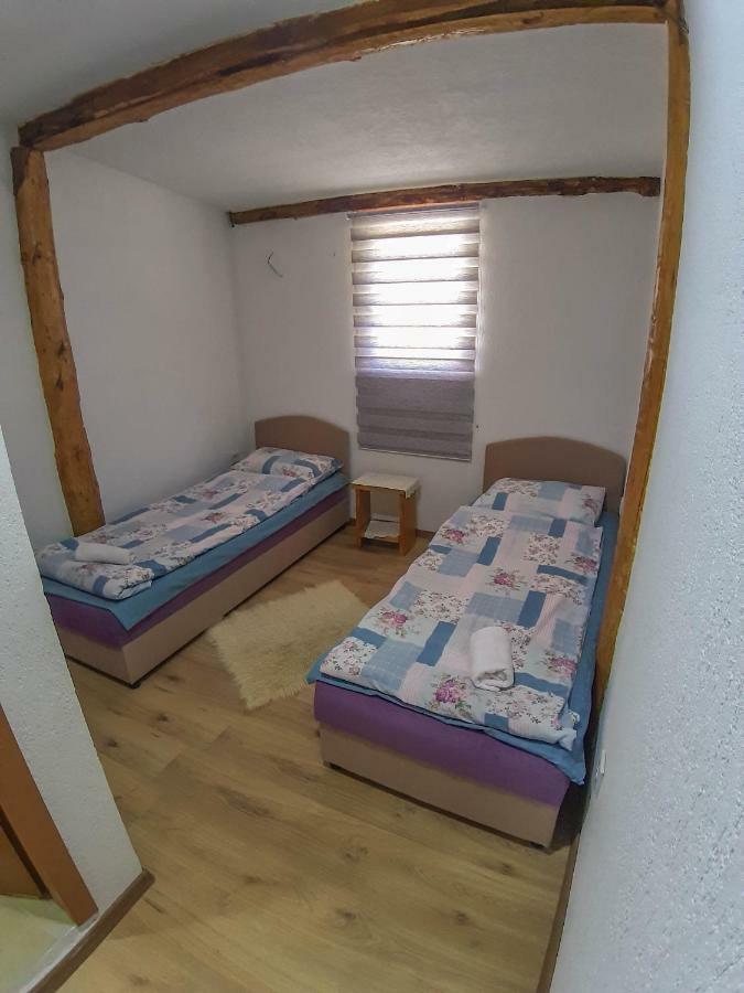 Camp Sutjeska Hotel Tjentiste Ngoại thất bức ảnh
