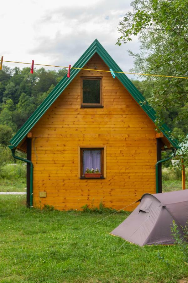 Camp Sutjeska Hotel Tjentiste Ngoại thất bức ảnh