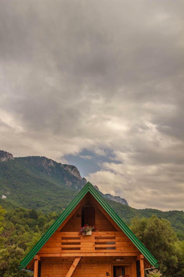 Camp Sutjeska Hotel Tjentiste Ngoại thất bức ảnh