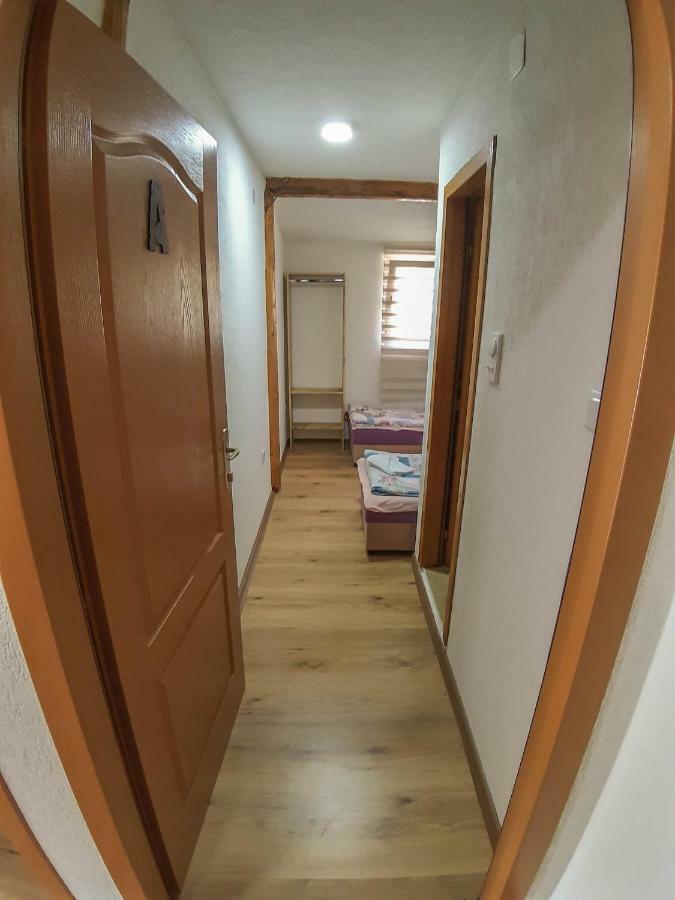 Camp Sutjeska Hotel Tjentiste Ngoại thất bức ảnh